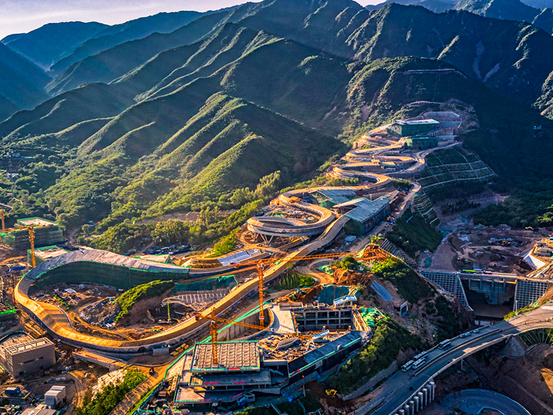 Kerai Kayu Dan Pekerjaan Tambahan Untuk Pusat Luge Olimpiade Musim Dingin Beijing